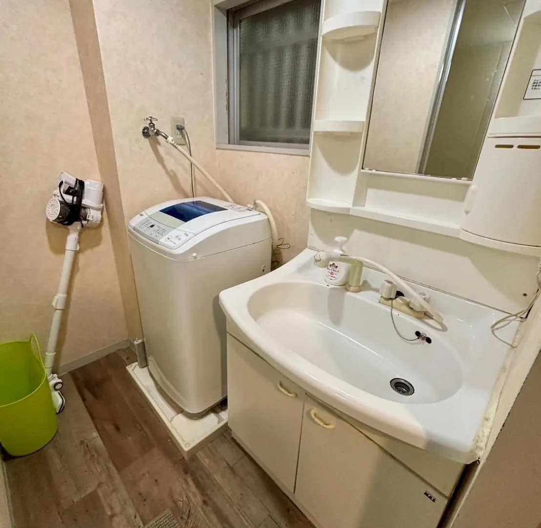 Two Devided Rooms With Two Large Beds Close To Nipponbashi Osaka Japan